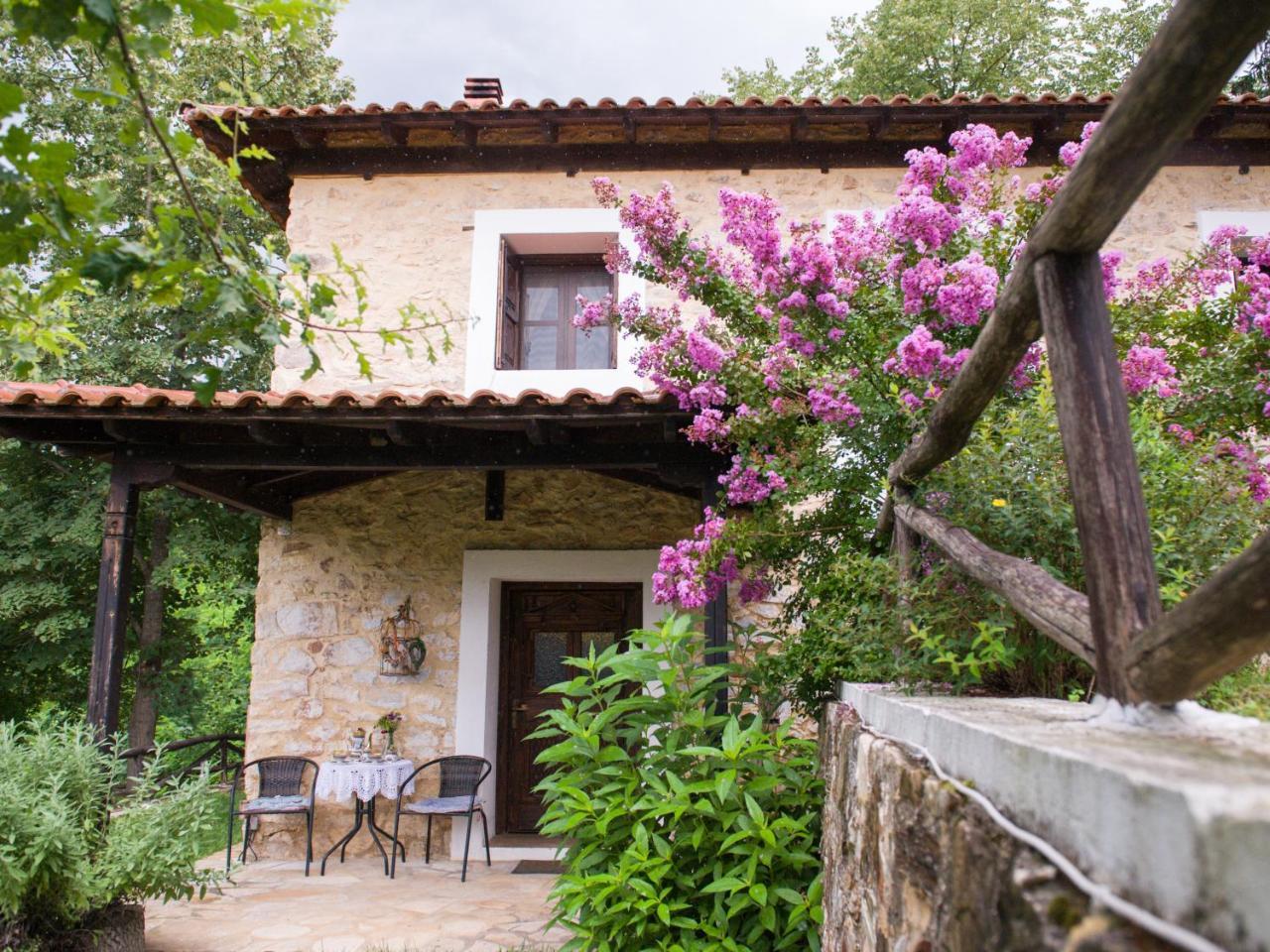 To Archontiko Guesthouse Villa Stavroúpolis Dış mekan fotoğraf