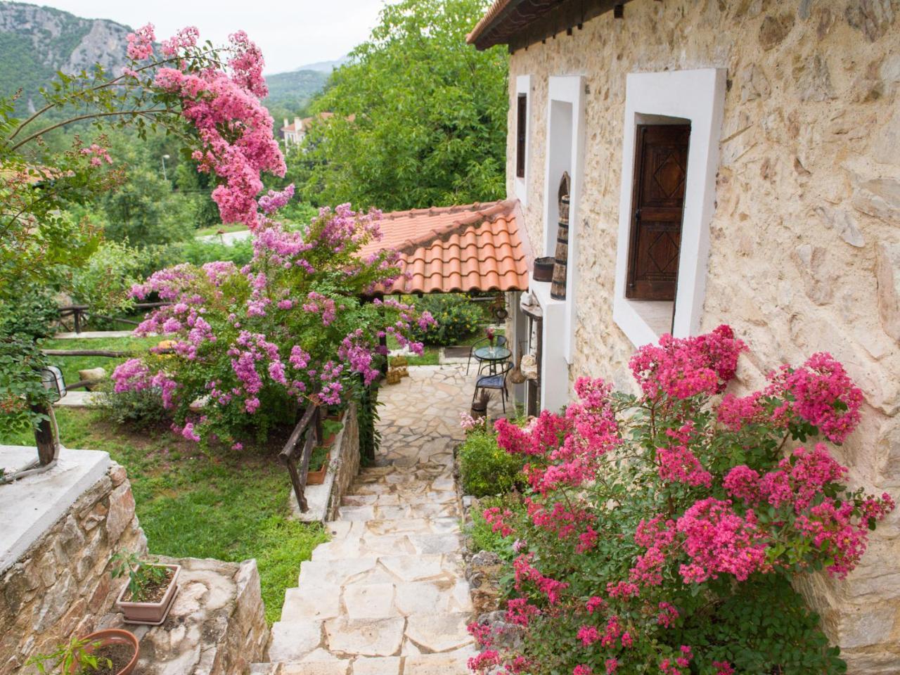 To Archontiko Guesthouse Villa Stavroúpolis Dış mekan fotoğraf